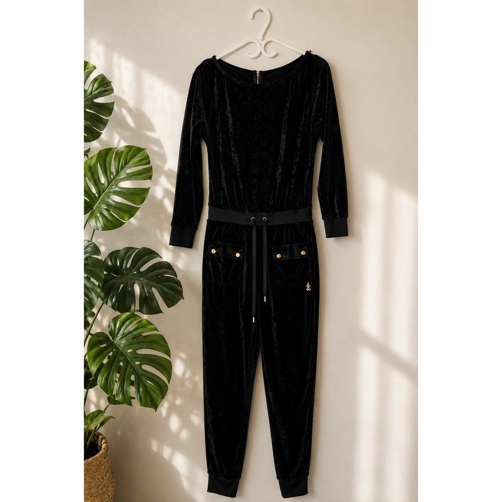 Juicy Couture Velour Jumpsuit Gold Logo Y2K XS luxe lounge 2000s streetwear
